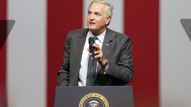 Senator Luther Strange prepares to introduce the President Donald Trump during a rally at the Von Braun Centre in Huntsville, Alabama, U.S., September 22, 2017. REUTERS/Marvin Gentry - RC1B5A215530